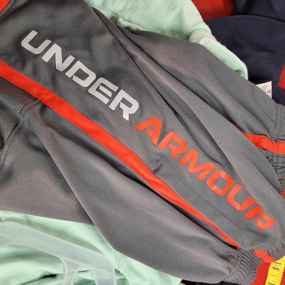 Under Armour Gray and Orange Athletic Performance Shorts - Picture 5 of 12
